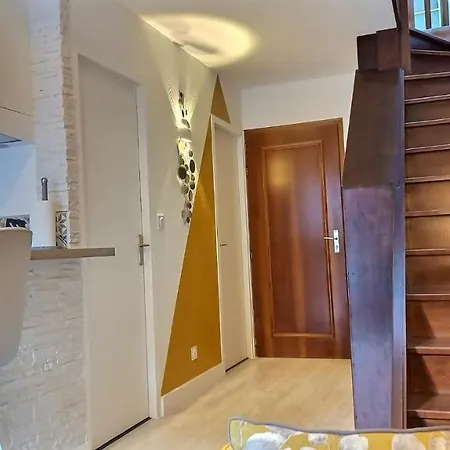 Yellow Home-by So'serenityhome-balcon Vue Montagne-mezzanine Apartment